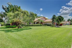 10301 SW 18th St, Davie, FL 33324, Sold 07/21/22