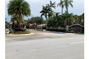 10037 NW 5th St, Plantation, FL 33324, Sold 10/12/22