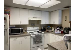 5025 Wiles Rd APT 302, Coconut Creek, FL 33073, Sold 07/18/22
