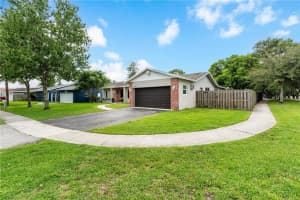 5201 SW 87th Terrace, Cooper City, FL 33328, Sold 07/22/22