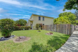 5986 SW 112th Ln, Cooper City, FL 33330, Sold 08/22/22