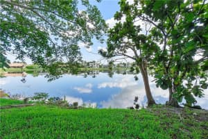 9457 NW 46th Ct, Sunrise, FL 33351, Sold 08/10/22