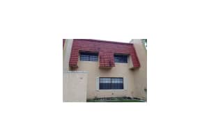 68 Spinning Wheel Ln 68, Tamarac, Florida 33319