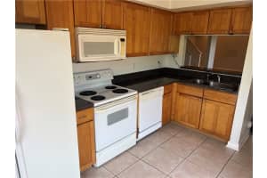 3239 NW 44th St APT 6, Oakland Park, FL 33309, Sold 08/17/22