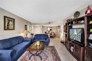 4020 Galt Ocean Dr, Fort Lauderdale, FL 33308, Sold 11/03/22