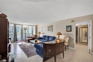 4020 Galt Ocean Dr, Fort Lauderdale, FL 33308, Sold 11/03/22