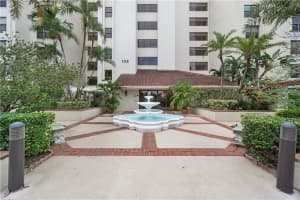 105 Lake Emerald Dr APT 305, Oakland Park, FL 33309, Sold 09/09/22