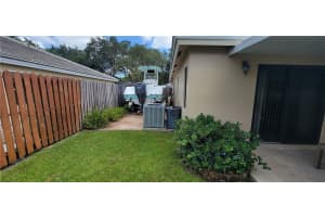 9020 SW 20th St, Miramar, FL 33025, Sold 09/28/22