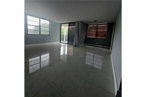 6190 Woodlands Blvd APT 213, Tamarac, FL 33319, Sold 08/11/22