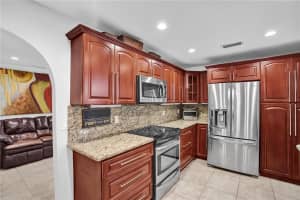 3741 NW 109th Ave, Coral Springs, FL 33065, Sold 09/06/22