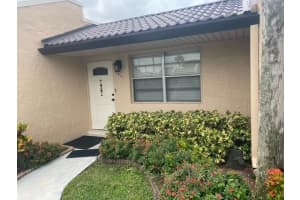 147 Lake Meryl Dr, West Palm Beach, FL 33411, Sold 10/17/22