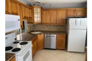147 Lake Meryl Dr, West Palm Beach, FL 33411, Sold 10/17/22