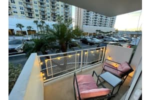 430 Golden Isles Dr APT 107, Hallandale Beach, FL 33009, Sold 07/29/22