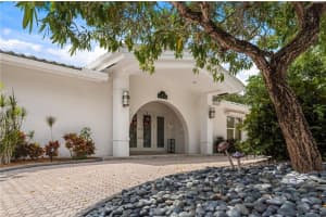 2 Bay Colony Point, Fort Lauderdale, FL 33308, Sold 07/15/22