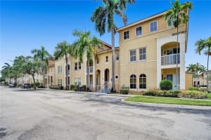 4371 SW 160th Ave APT 215, Miramar, FL 33027, Sold 08/19/22