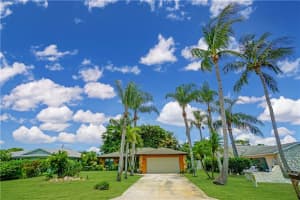 6441 SE Sherwood St, Hobe Sound, FL 33455, Sold 08/08/22