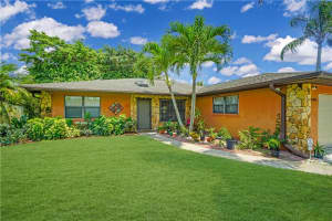 6441 SE Sherwood St, Hobe Sound, FL 33455, Sold 08/08/22
