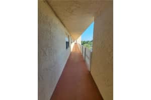 301 SE 3rd St, Dania Beach, FL 33004, Sold 10/20/22