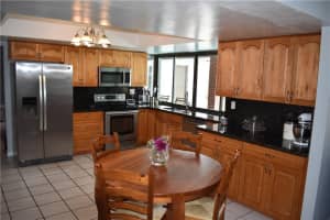 10312 NW 3 St, Plantation, FL 33324, Sold 08/25/22