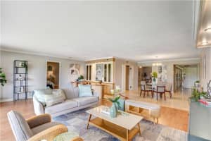 401 NW 127th Ave APT 8, Plantation, FL 33325, Sold 07/29/22