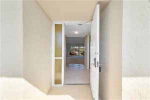 1523 E Hillsboro Blvd APT 537, Deerfield Beach, FL 33441, Sold 08/30/22