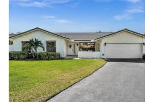 175 NW 108th Ave, Coral Springs, FL 33071 Sold 01/23/23
