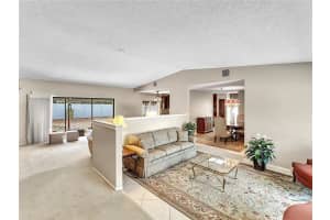 175 NW 108th Ave, Coral Springs, FL 33071 Sold 01/23/23