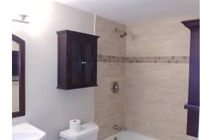 660 Tennis Club Dr APT 108, Fort Lauderdale, FL 33311, Sold 08/12/22