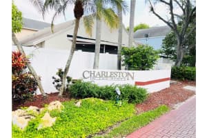10120 NW 3rd St, Pembroke Pines, FL 33026, Sold 09/27/22