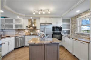 1523 Hillsboro Blvd, Deerfield Beach, FL 33441, Sold 10/12/22