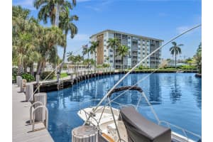 3000 NE 16th Ave   403, Oakland Park, FL 33334 Sold 09/02/22