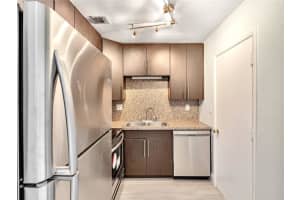 3000 NE 16th Ave   403, Oakland Park, FL 33334 Sold 09/02/22