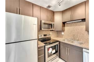 3000 NE 16th Ave   403, Oakland Park, FL 33334 Sold 09/02/22