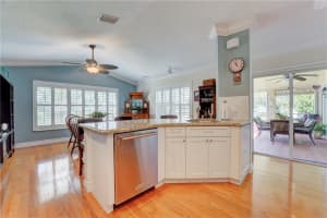 512 Cascade Falls Dr, Weston, FL 33327, Sold 08/17/22