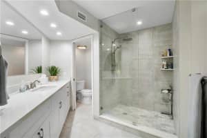 5610 Coach House Cir d, Boca Raton, FL 33486, Sold 08/24/22