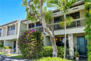 2955 NE 60th St, Fort Lauderdale, FL 33308, Sold 08/22/22