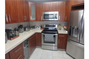 8964 W Flagler St APT 104, Miami, FL 33174, Sold 07/28/22