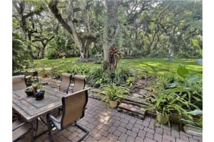 1660 E Oak Knoll Cir, Davie, FL 33324, Sold 08/18/22
