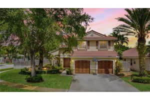 19289 NW 24th Ct, Pembroke Pines, FL 33029, Sold 08/31/22