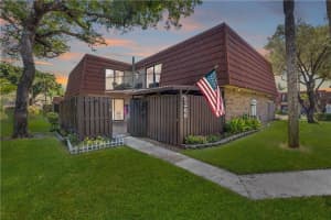 8266 Boca Rio Dr, Boca Raton, FL 33433, Sold 09/23/22