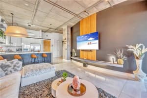 411 NW 1st Ave   204, Fort Lauderdale, FL 33301 Sold 10/03/22