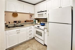 923  Coral Club Dr   923, Coral Springs, FL 33071 Sold 08/12/22