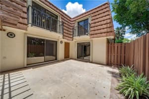 836 SW 118th Ter   836, Davie, FL 33325 Sold 09/08/22