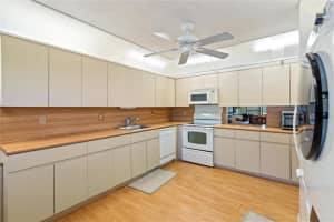 1281 NW 18th Ave 4 d, Delray Beach, FL 33445, Sold 08/08/22