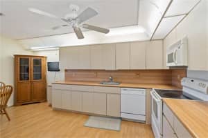 1281 NW 18th Ave 4 d, Delray Beach, FL 33445, Sold 08/08/22