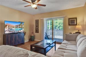 101 E McNab Rd APT 321, Pompano Beach, FL 33060, Sold 08/31/22