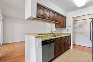 9833 Westview Dr APT 812, Coral Springs, FL 33076, Sold 07/29/22