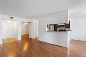 9833 Westview Dr APT 812, Coral Springs, FL 33076, Sold 07/29/22