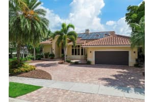 520 Coconut Cir, Weston, FL 33326, Sold 09/15/22