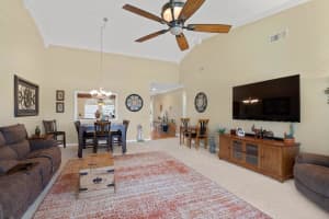 7641  Mackenzie Ct   323, Lake Worth Beach, FL 33467 Sold 08/17/22